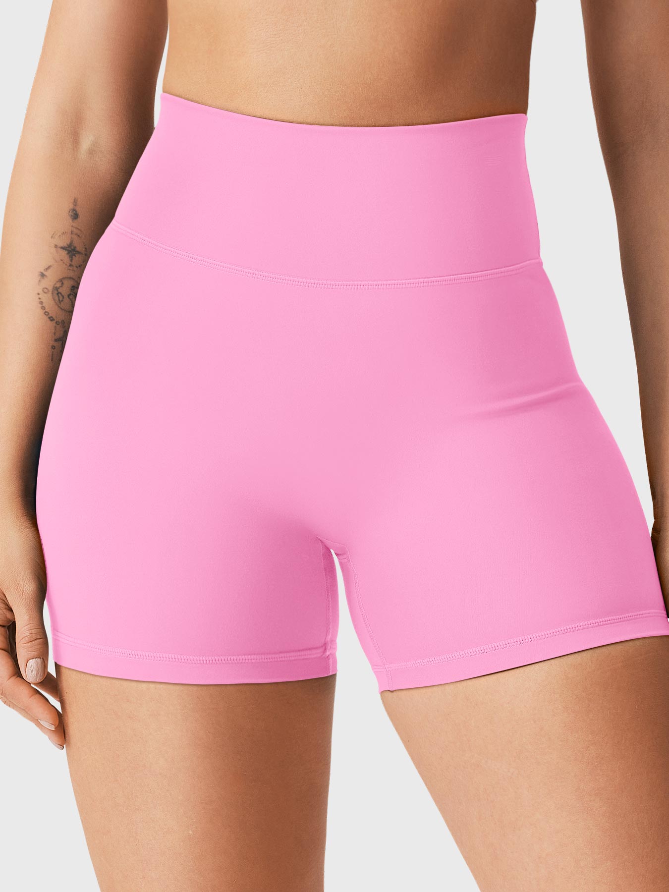 Lyne London™ | 4.5" Scrunch Shorts