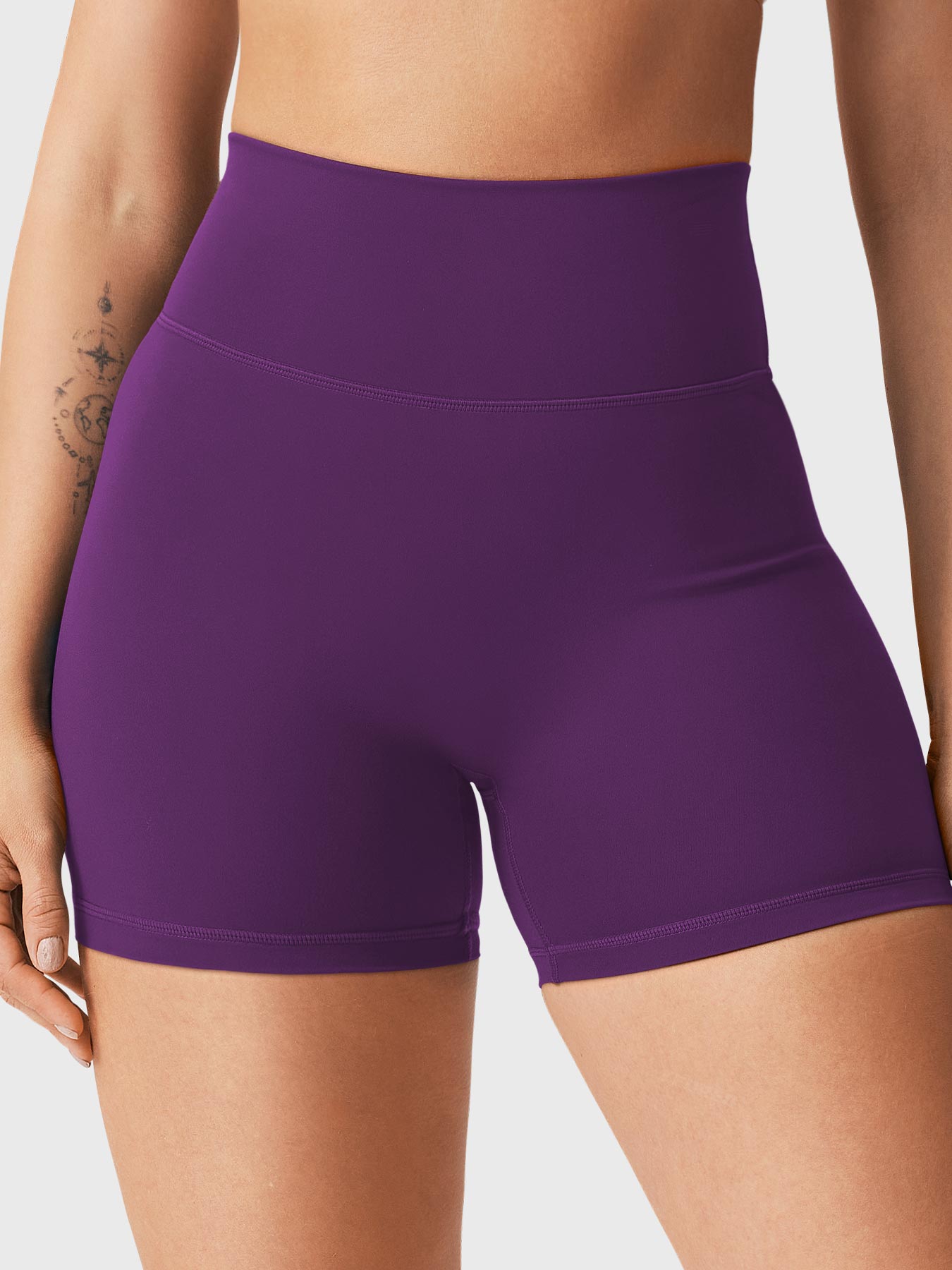 Lyne London™ | 4.5" Scrunch Shorts