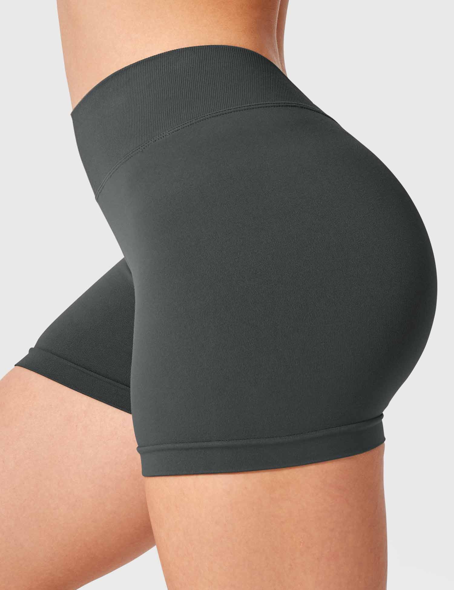 Lyne London™ |  V Cross Liz Seamless Shorts 3.6"