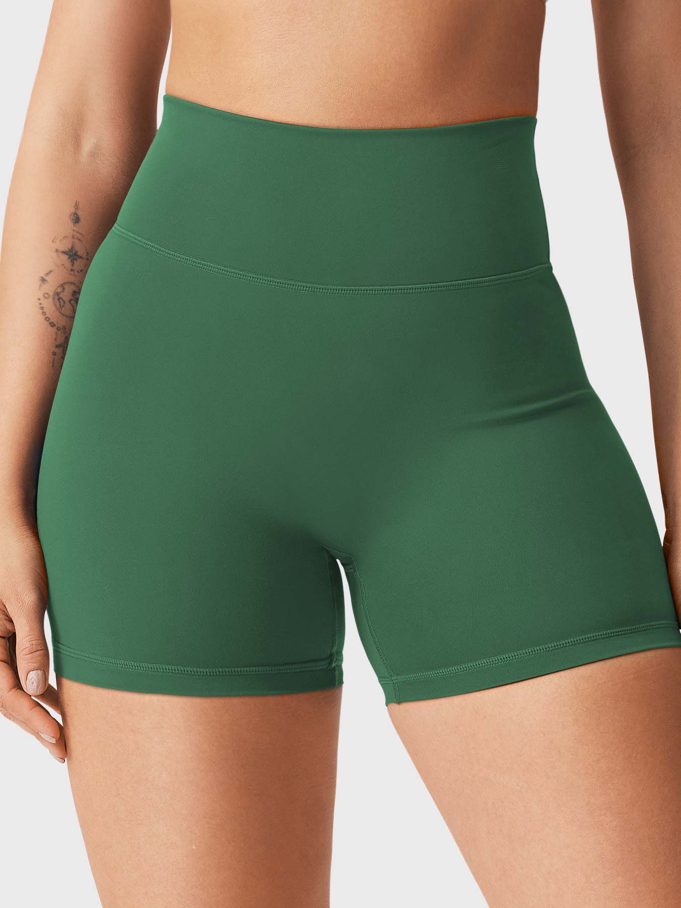 Lyne London™ | 4.5" Scrunch Shorts