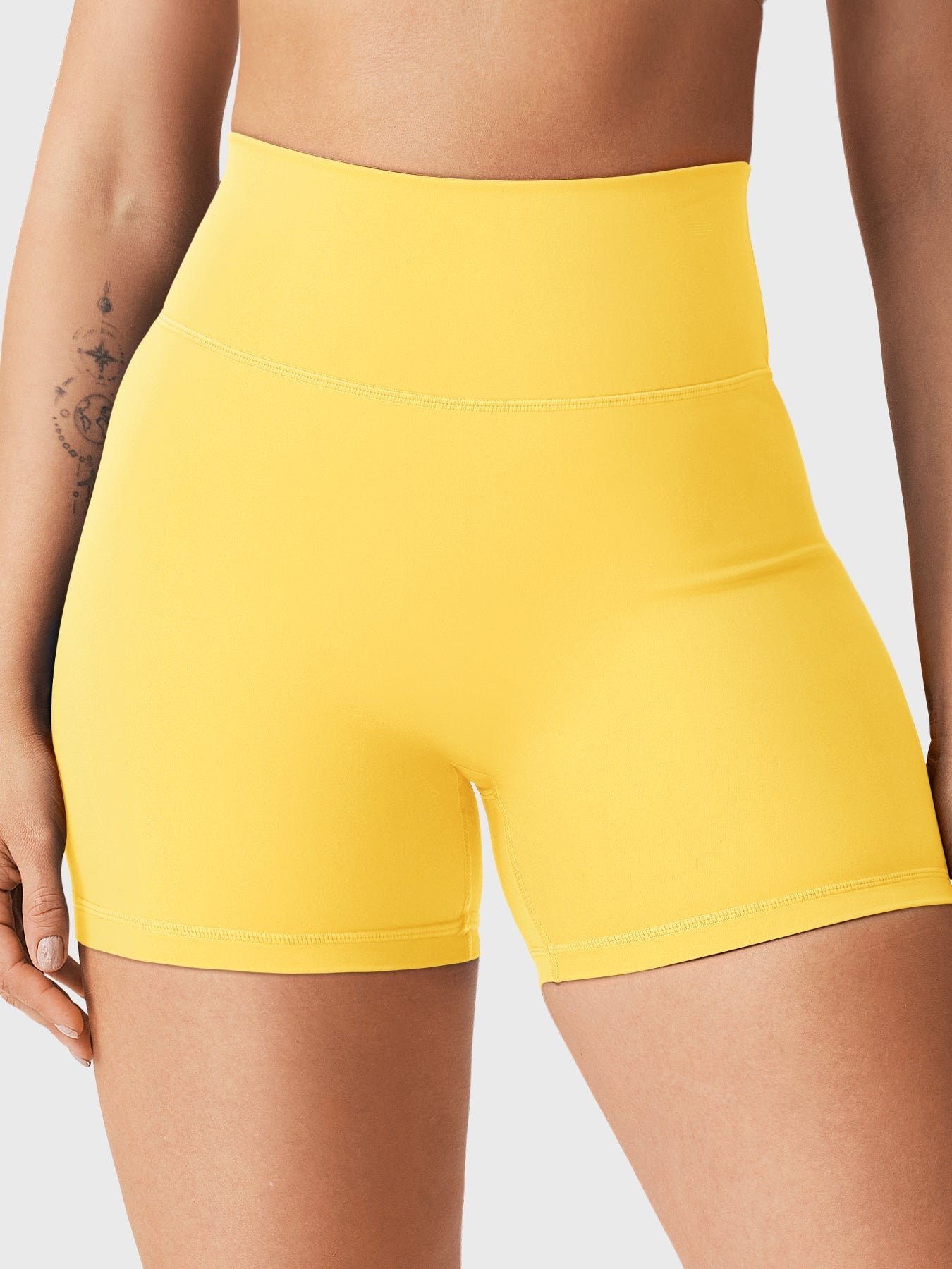 Lyne London™ | 4.5" Scrunch Shorts