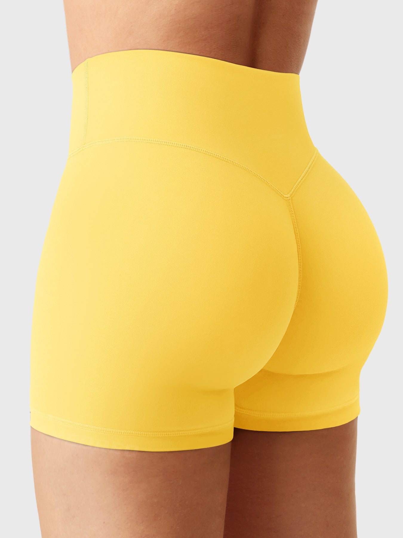 Lyne London™ | 4.5" Scrunch Shorts