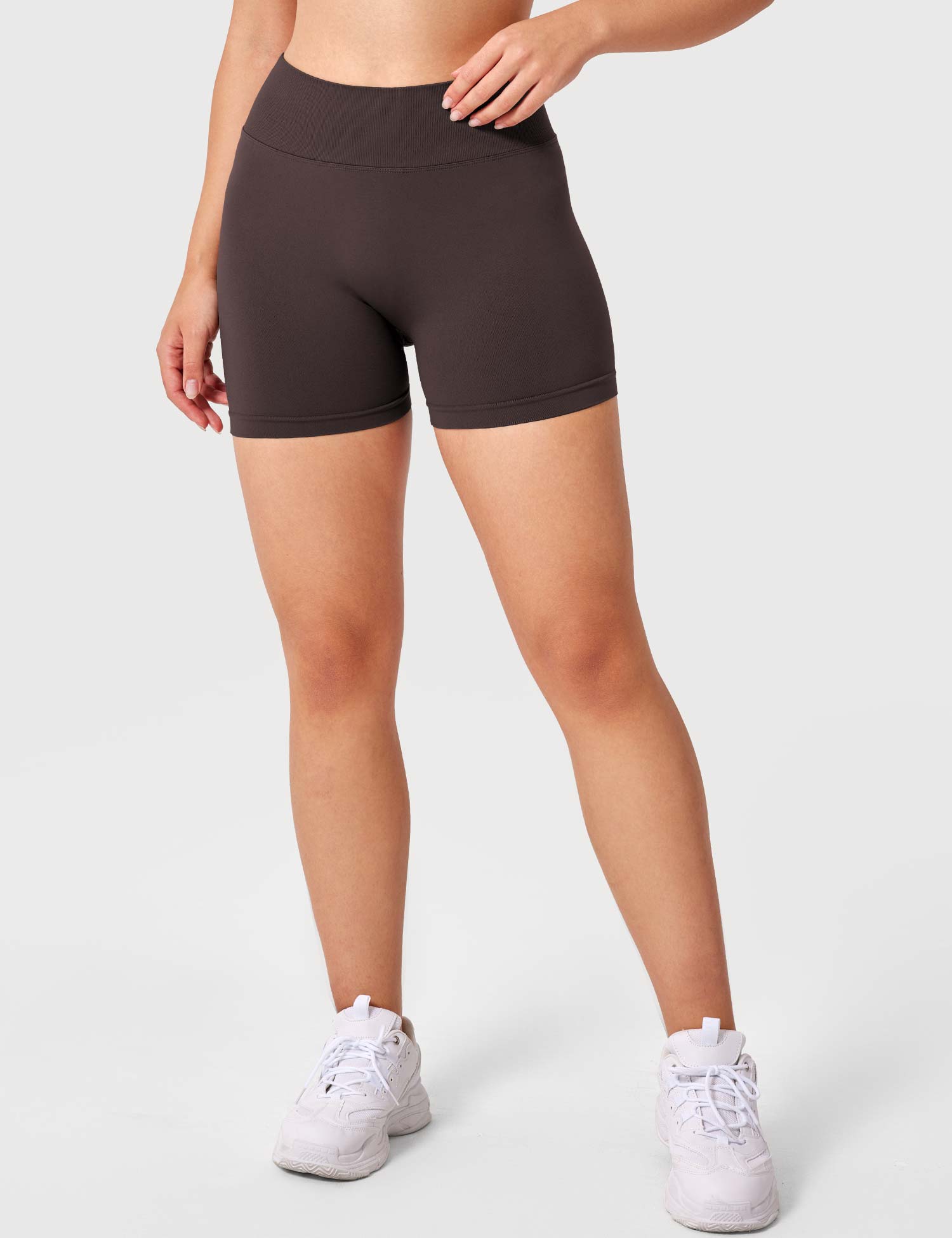Lyne London™ |  V Cross Liz Seamless Shorts 3.6"