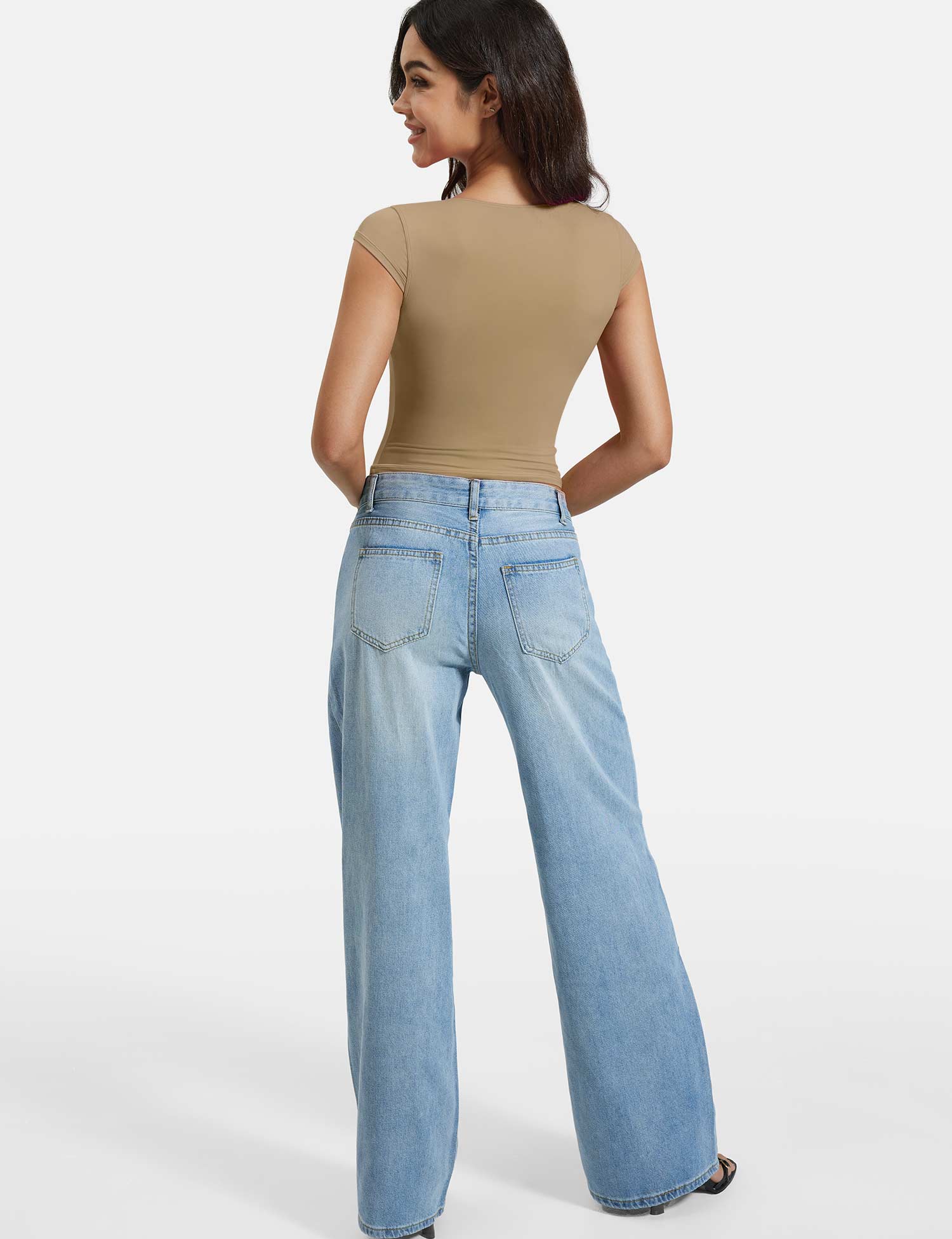 Lyne London™ | V Neck Top