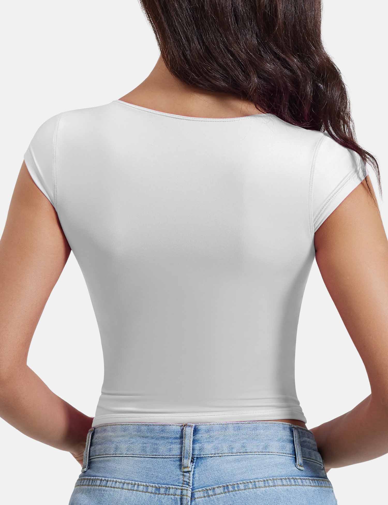 Lyne London™ | V Neck Top