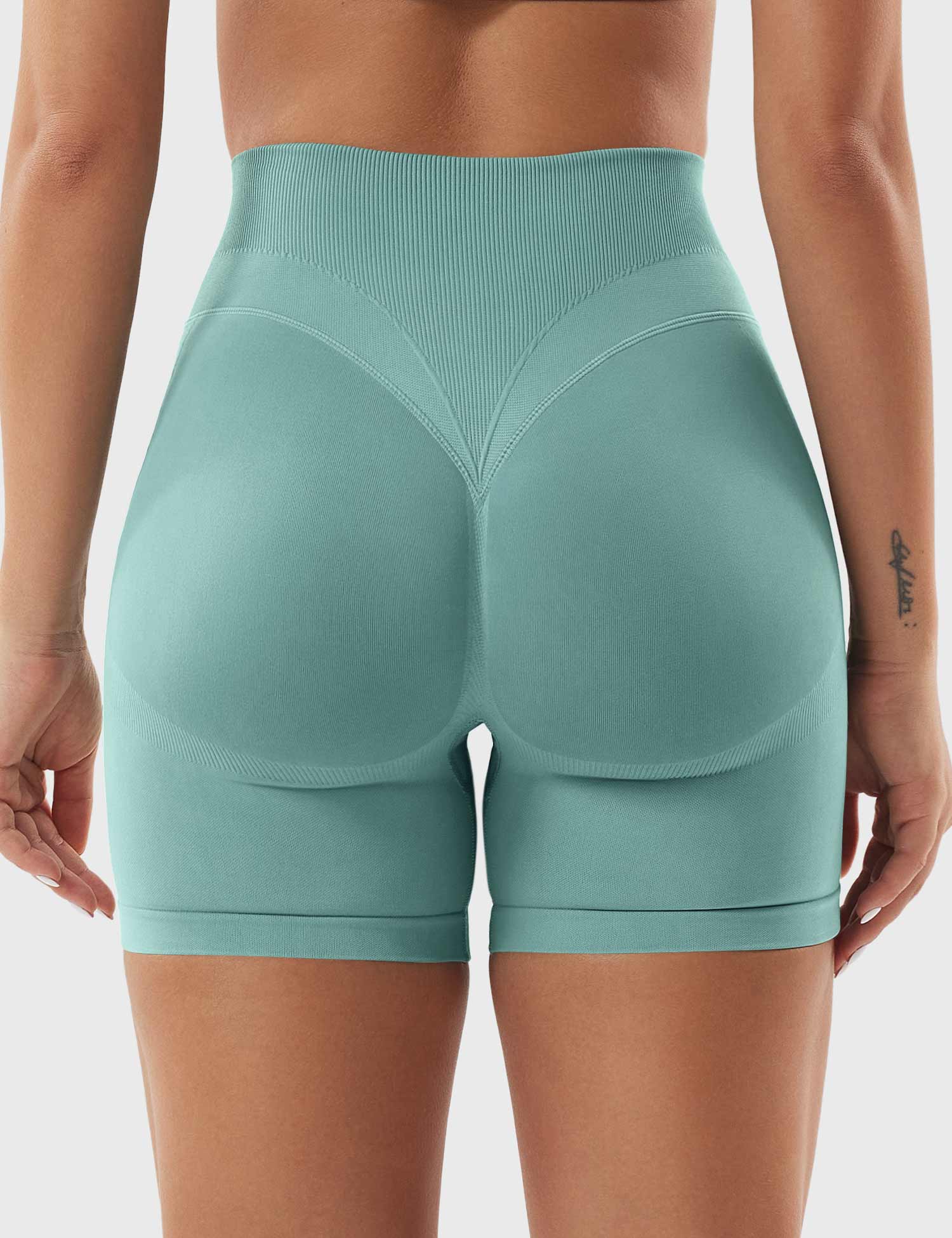 Lyne London™ | 4.5" Seamless Shorts