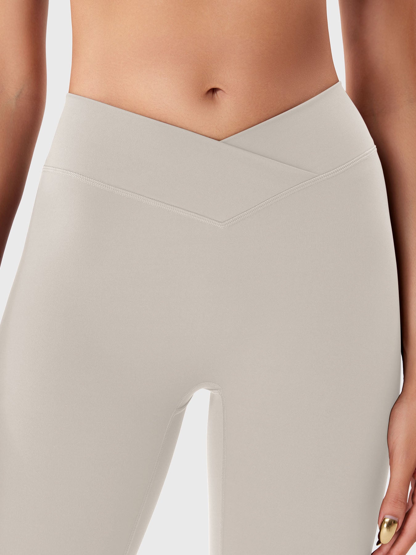 Lyne London™ | V-waistband Leggings