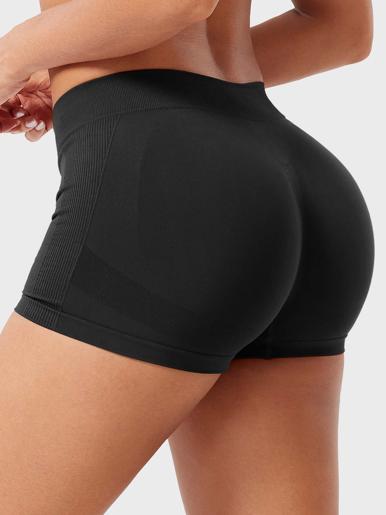 Lyne London™ | 2.5" Low Rise Shorts