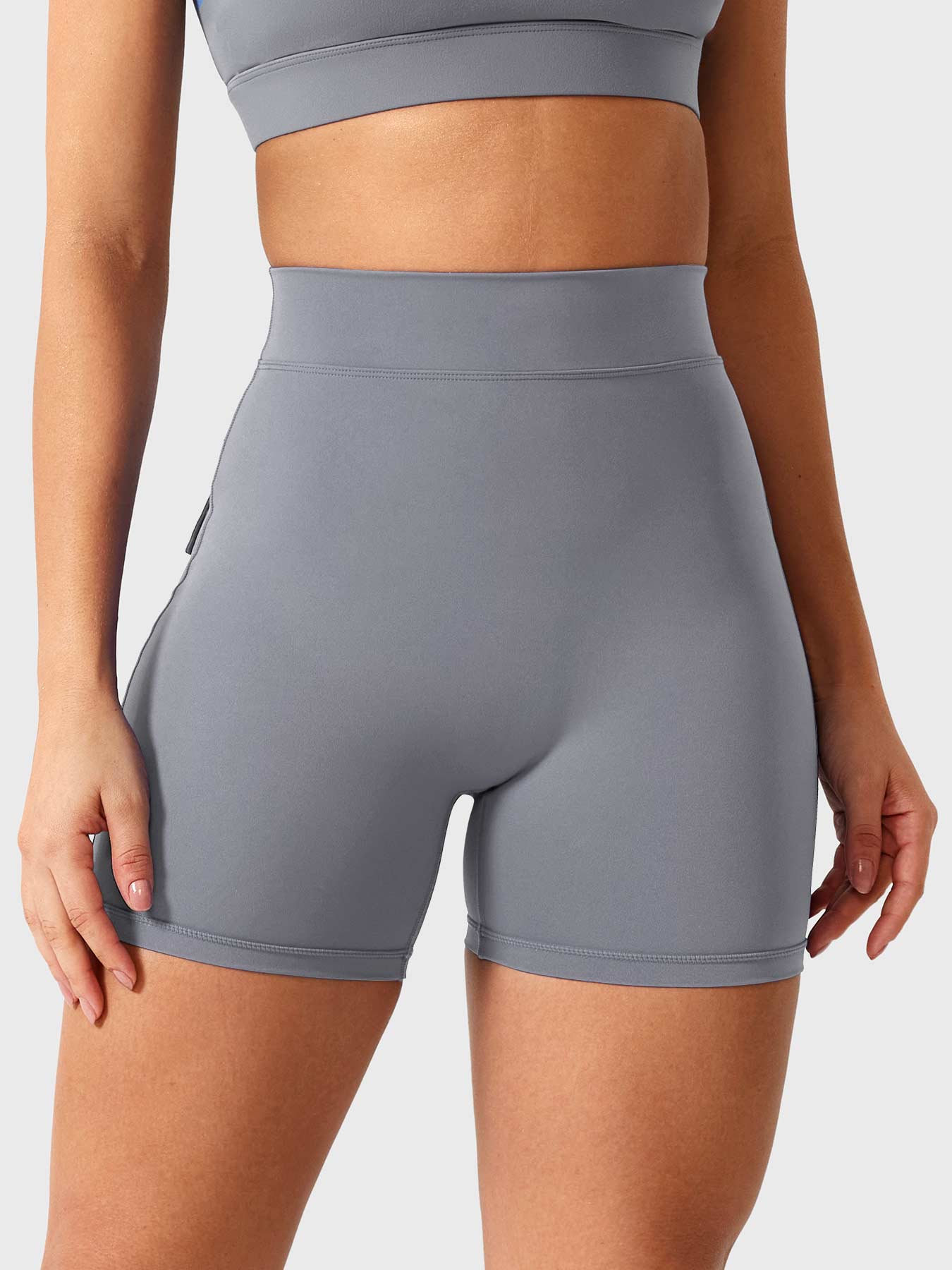 Lyne London™ | V-Back Charm Shorts